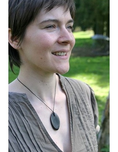 pendentif de shungite ovale bisauté poli