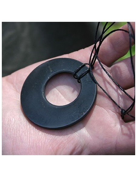 Pendentif de shungite cercle poli - protection personnelle