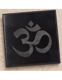 Dessous de verre en shungite gravé "Om" 10×10×1cm SHUNGITE - 1