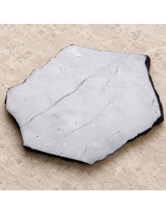 Carreau moyen à bords bruts en shungite polie