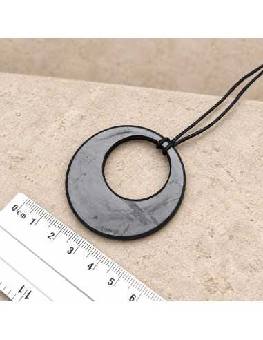 Pendentif en shungite "Cercle dans un cercle"