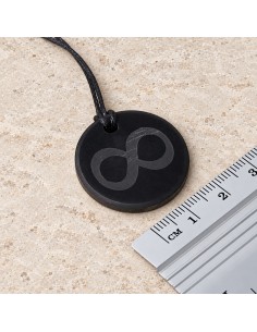 Pendentif en shungite gravée "Infini" 2