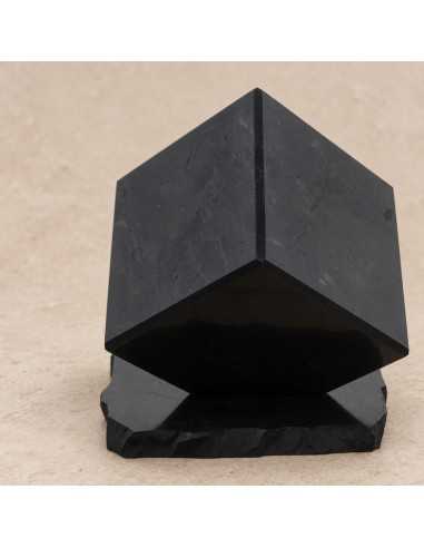Cube en shungite poli coin tronqué 7 cm avec son support