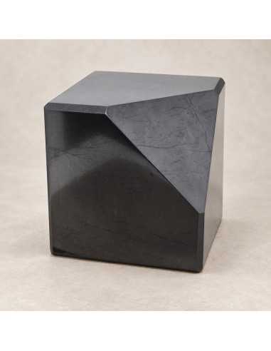 Cube en shungite poli coin tronqué 10 cm avec son support