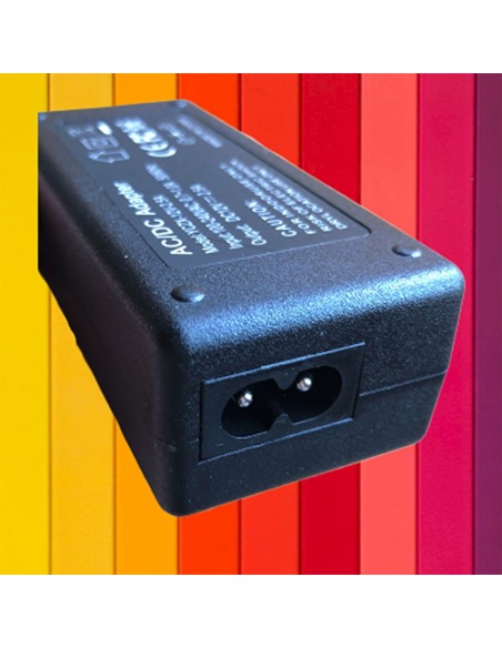 Adaptateur 2 pôles pour ordinateurs portables ou Télévision Adaptateur 2 pôles pour ordinateurs portables ou Télévision