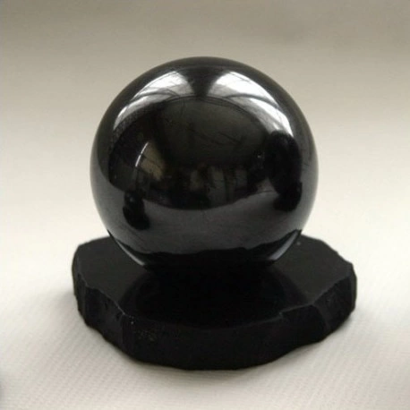 Sphère de shungite 7 cm + support, convenant pour une petite pièce