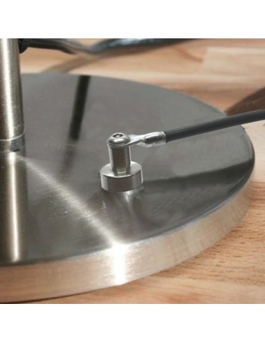 Câble aimanté de mise à la terre pour lampes ou autres objets à carcasse métallique, avec douille cylindrique Câble aimanté de mise à la terre pour lampes ou autres objets à carcasse métallique, avec douille cylindrique