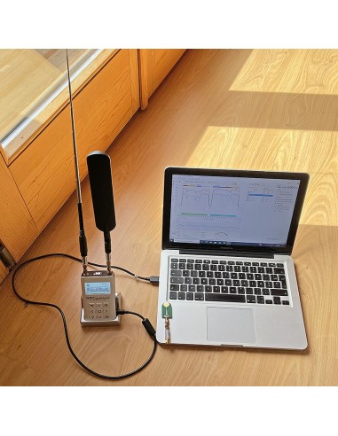 Initiation à l’analyse spectrale et usages avancés du RF Explorer 6G Combo+ Slim