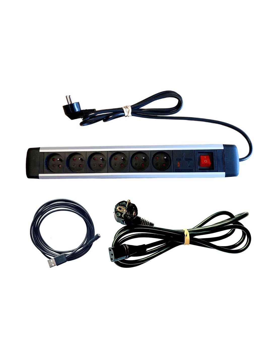 BRE 1391030610: Bloc multiprise avec USB, 6 prises, avec interrupteur et  câble d chez reichelt elektronik