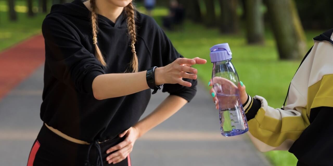 Eau de mer Quinton pour la récupération sportive et l'apport en minéraux